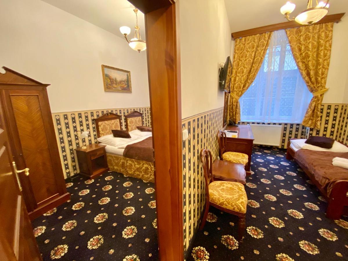 Hotel Klarinn Prague Castle Exteriör bild