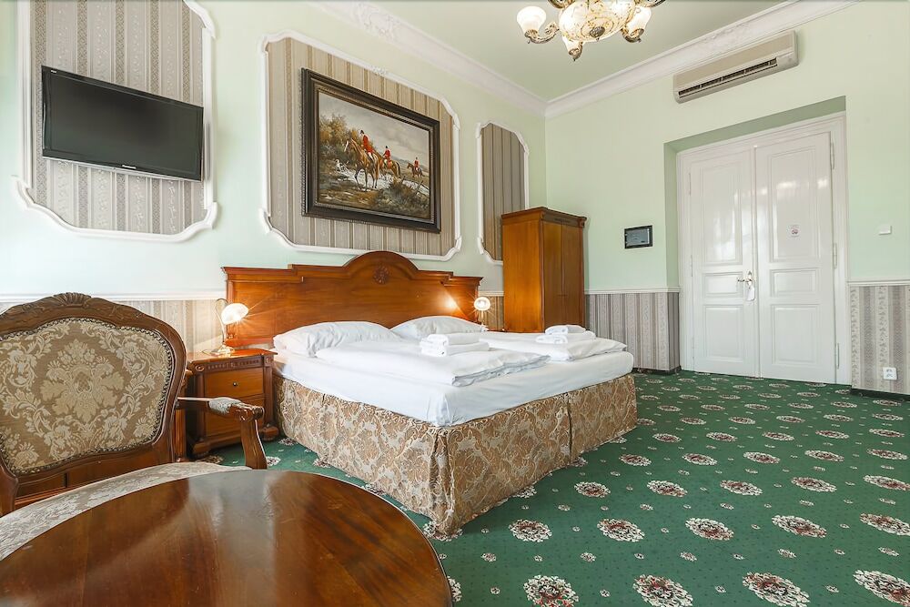 Hotel Klarinn Prague Castle Exteriör bild